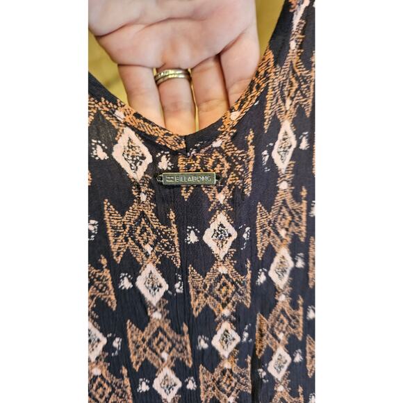 Billabong Geometric Me Knot oversized Lagenlook Bell Sleeve Top Boho M beach EUC - Picture 5 of 9